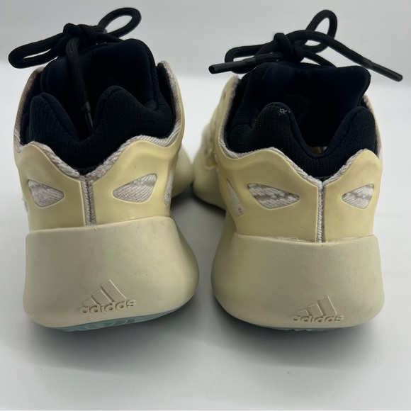 Adidas Yeezy Boost 700 V3 size 6.5 No Box - Picture 8 of 11